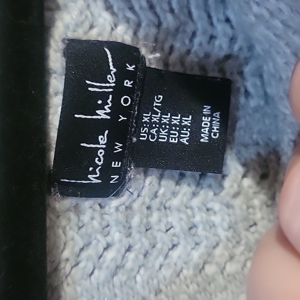 Light Gray Women's Sweater - Picture 2 of 3